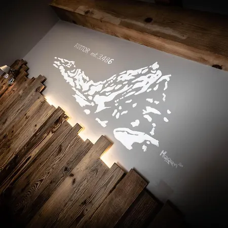 Hotel Monte Emilius 3*