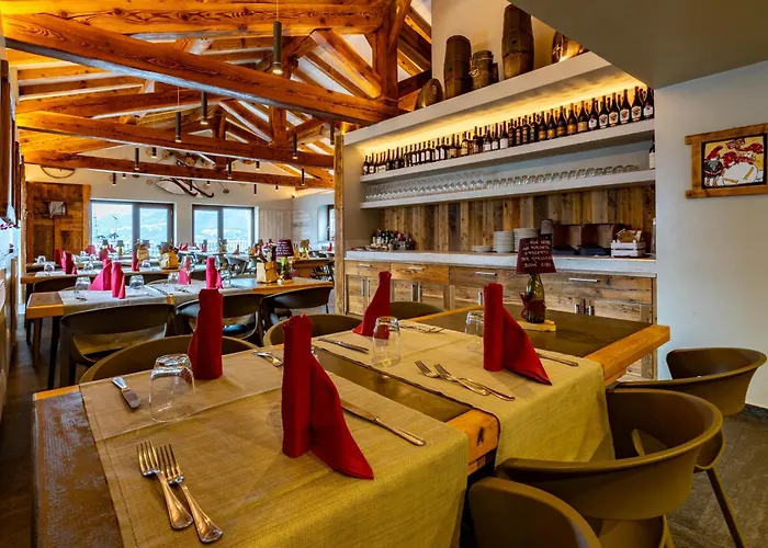 Hotel Monte Emilius 3*