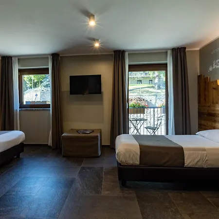 Hotel Monte Emilius 3*