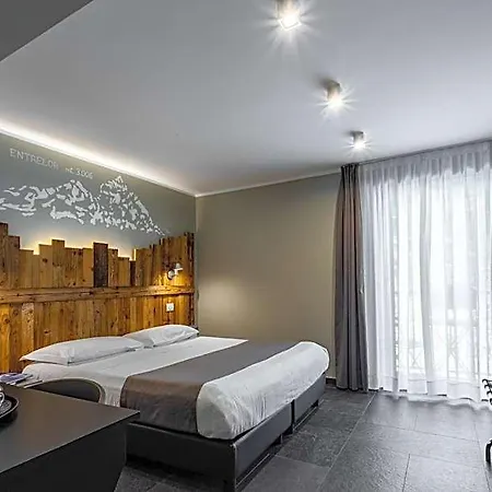 Monte Emilius Hotel 3*