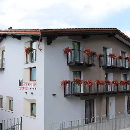 Monte Emilius Hotel 3*